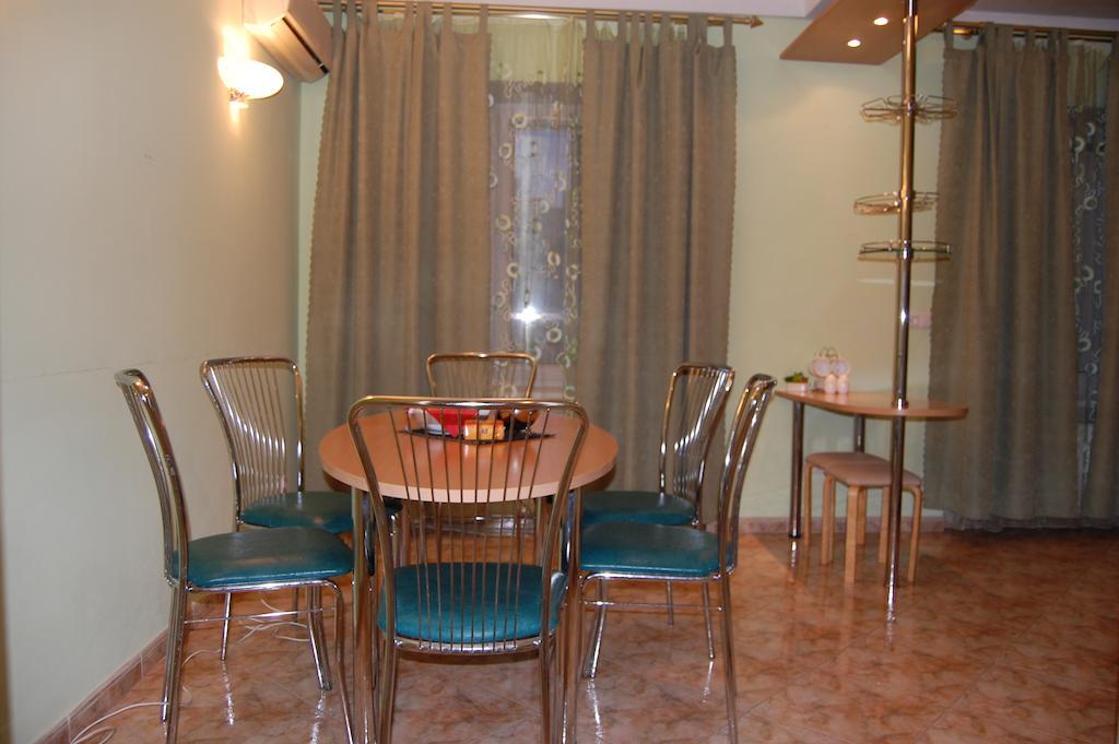 Like Hostel Kiev Ngoại thất bức ảnh